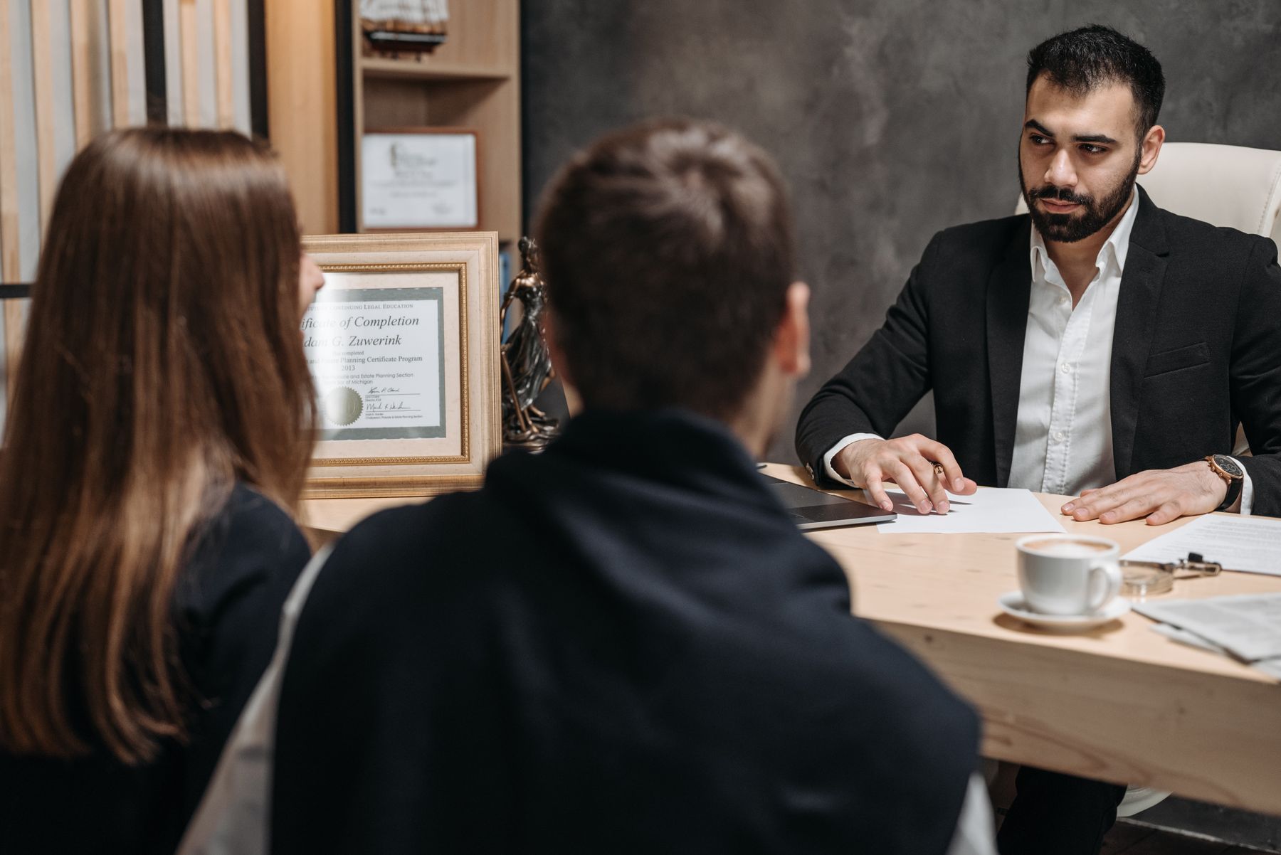 Atención legal profesional durante una consulta